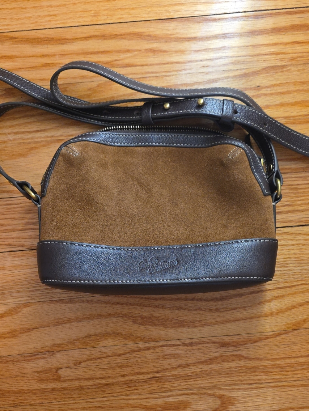 R.M Williams Ranger Cross-body - Picture 1 of 10